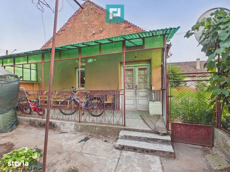 Casă cu 4 camere cu Canalizare în Macea