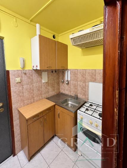 Garsonieră semidecomandată, mobilată în Iris