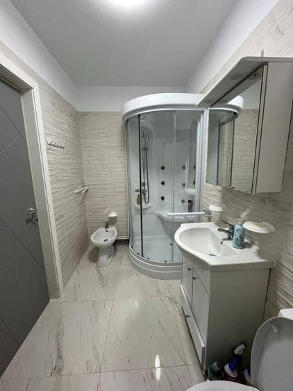 Apartament cu 2 camere decomandat în Hipodrom