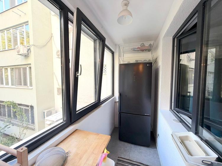 Apartament cu 4 camere decomandat în Titan