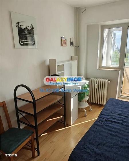 Apartament cu 3 camere semidecomandat în Văcăresti