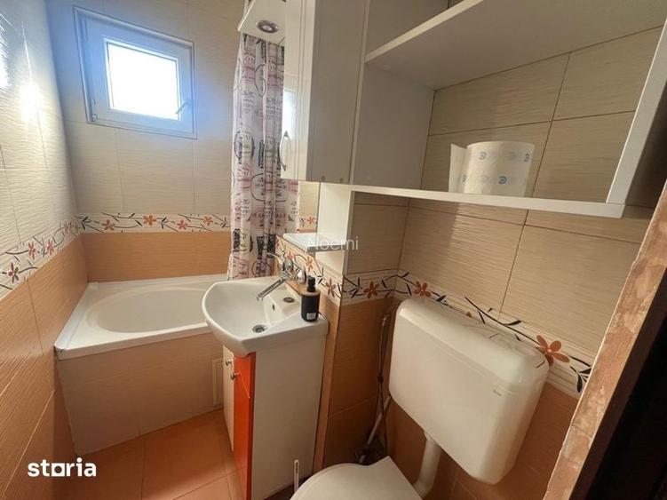 Vand apartament 3 camere zona Vlaicu-Lebada