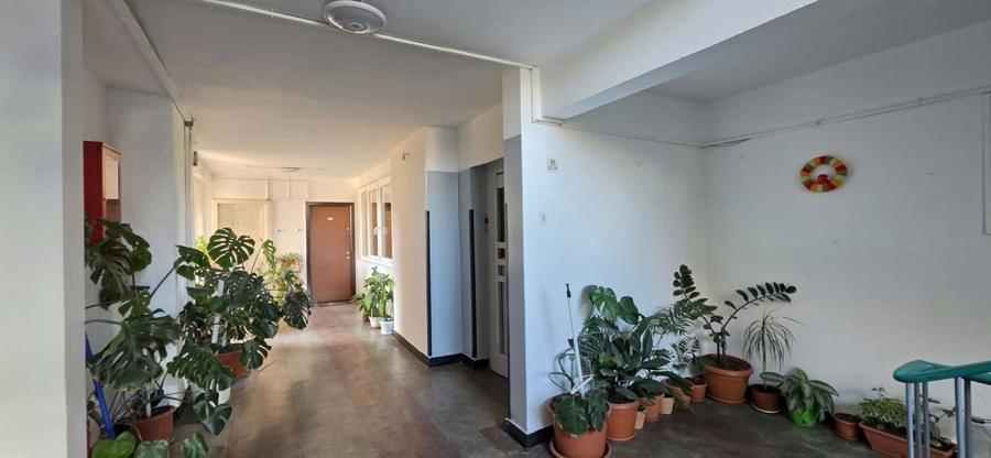 Apartament cu 2 camere decomandat în Decebal