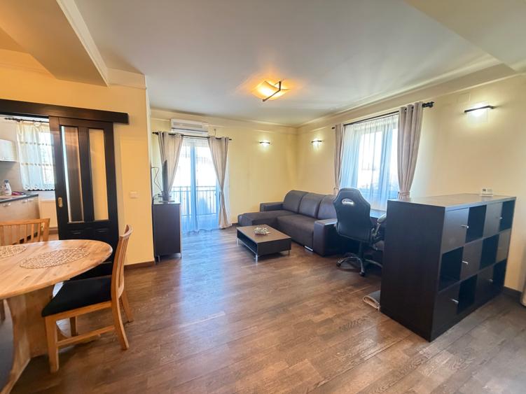 Apartament cu 3 camere, mobilat în Mehala
