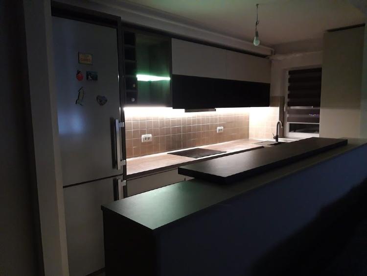 Apartament cu 3 camere semidecomandat în Braytim