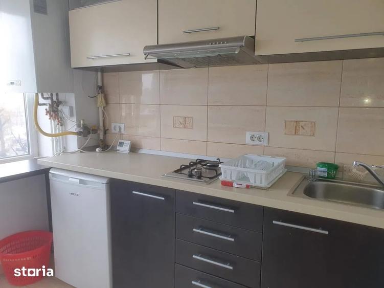 Garsonieră decomandată în Județean