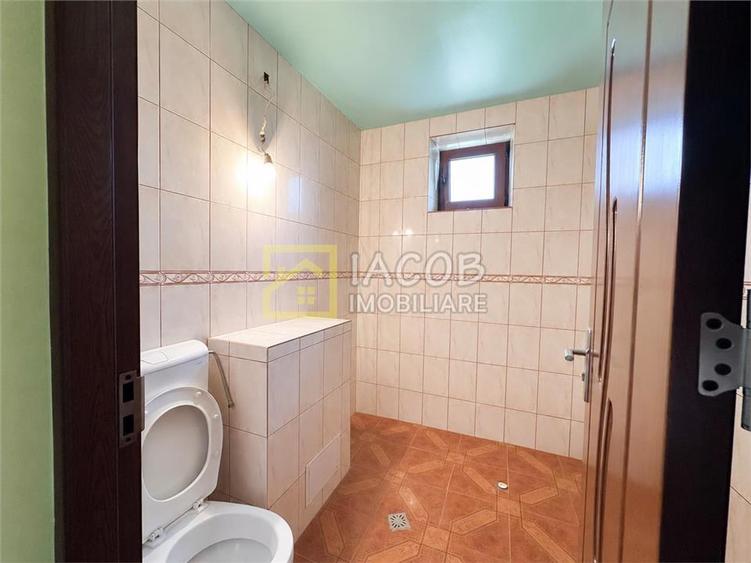 Apartament cu 2 camere decomandat în Dămienești