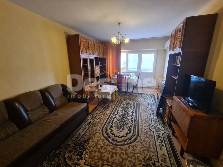 Apartament cu 3 camere decomandat, mobilat în Păcurari