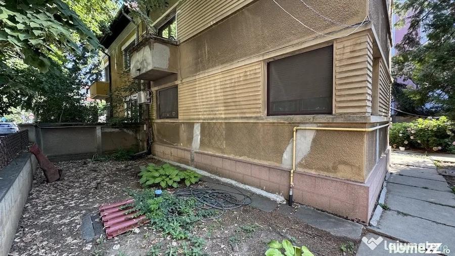 Casă cu 5 camere cu Teren 363 Mp în Agronomie