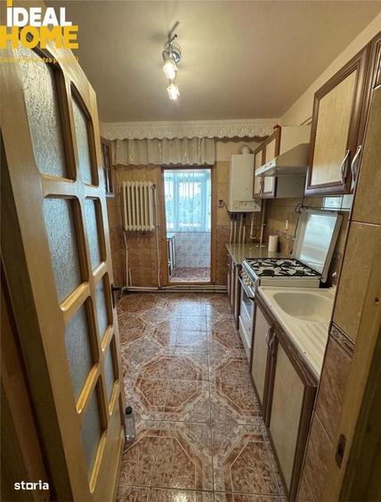 Apartament cu 2 camere decomandat în Nicolina