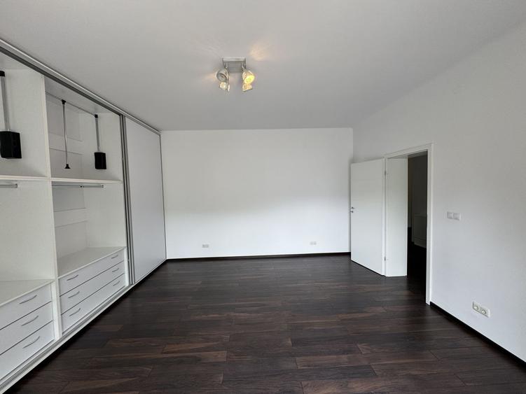 Apartament cu 2 camere decomandat, mobilat în Centrul Istoric