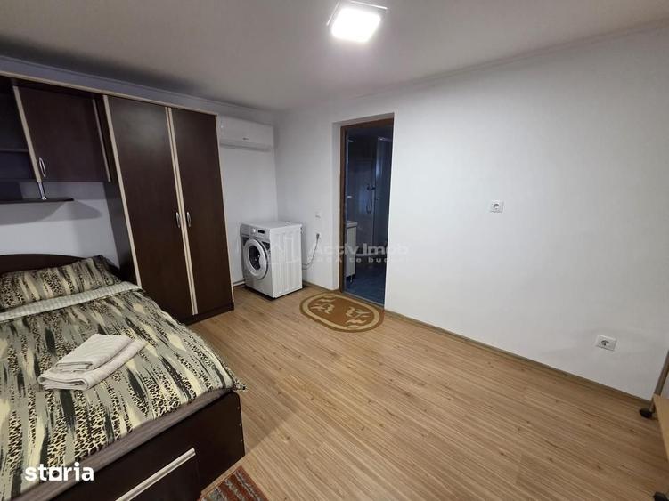 Casă cu 8 camere cu Teren 316 Mp în Dăești