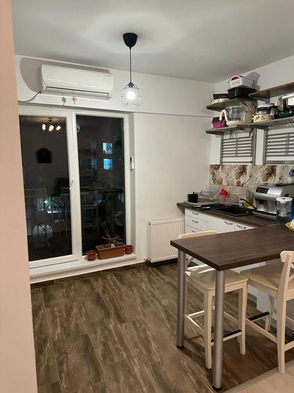 Apartament cu 2 camere semidecomandat în Titan