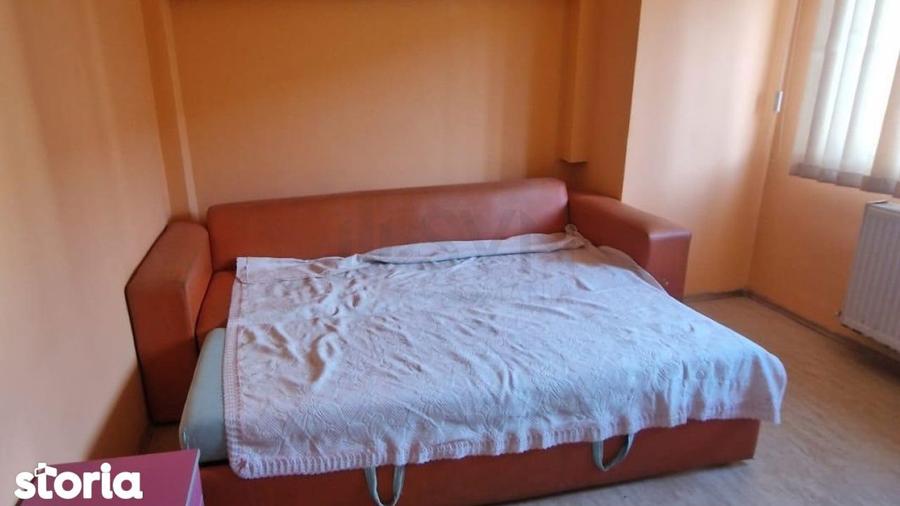 Apartament cu 4 camere în Pantelimon