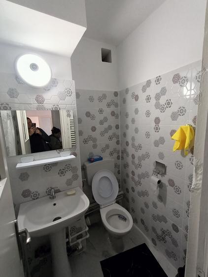 Apartament cu 2 camere semidecomandat în Ostroveni