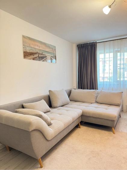 Apartament cu 2 camere decomandat în Calea București