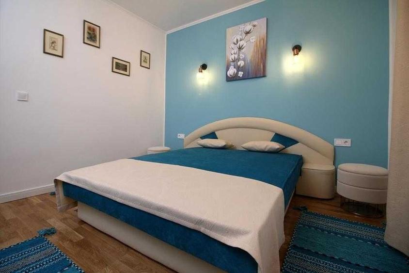 Apartament cu 2 camere decomandat în Exterior Vest