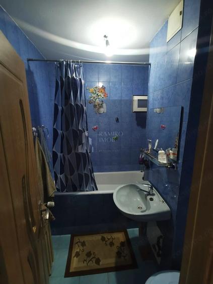 Apartament cu 3 camere decomandat în Sălaj