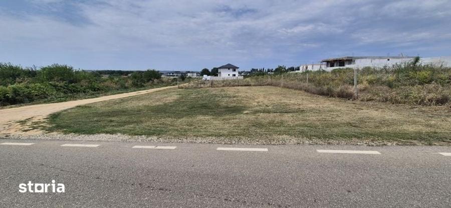 Teren de 487 mp, în Malu Mare