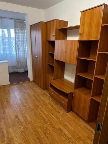 Apartament cu 2 camere decomandat în Olimpia-Stadion