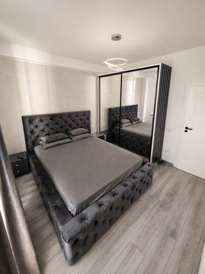 Apartament cu 2 camere semidecomandat, mobilat în Central