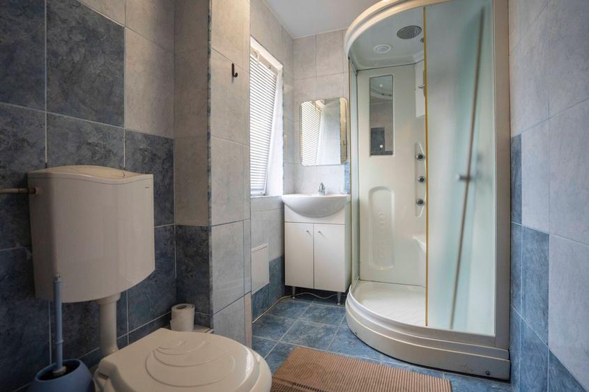Casă individuală cu 3 camere cu Canalizare în Oncea