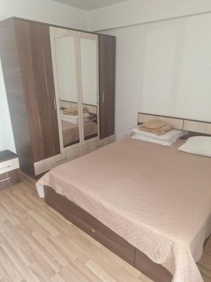 Apartament cu 2 camere semidecomandat în 1 Decembrie 1918