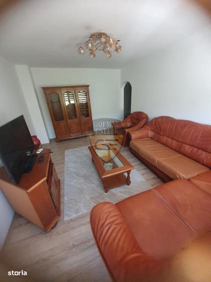 Apartament cu 3 camere decomandat în Faleza Nord