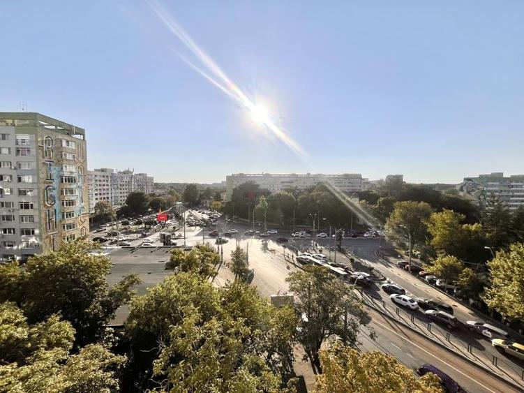 Apartament cu 2 camere semidecomandat în Tineretului