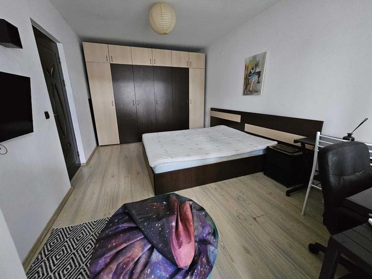 Garsonieră decomandată în Drumul Carului