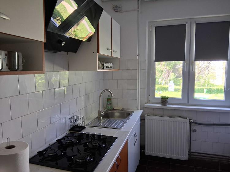 Apartament cu 2 camere semidecomandat în Central