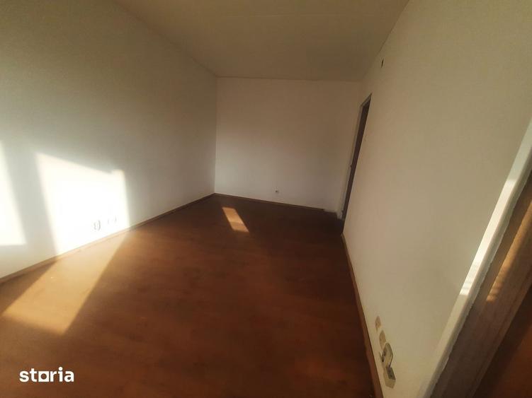 Garsoniera de vanzare cu balcon in Burdujeni - 9