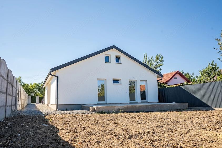 Casă cu Teren 676 Mp în Lazuri
