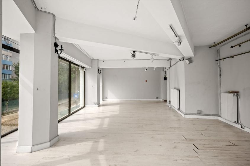 Spațiu comercial, de 61.439998626709 mp, în Gara de Nord