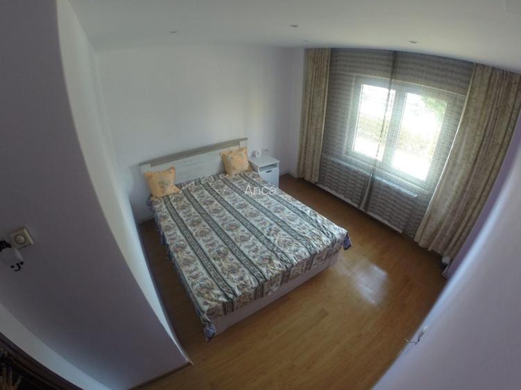 Inchiriez apartament 3 camere