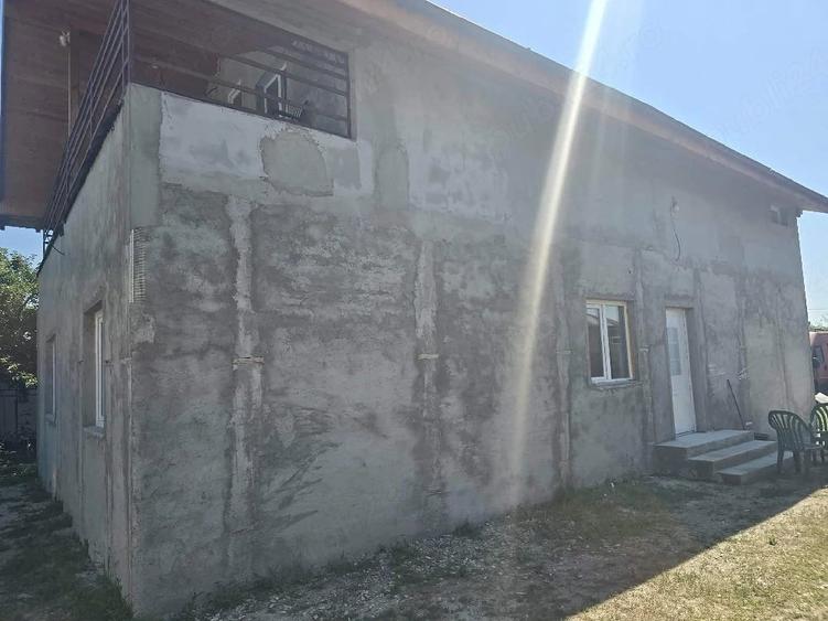 Casă cu 2 camere cu Teren 525 Mp în Grădiștea