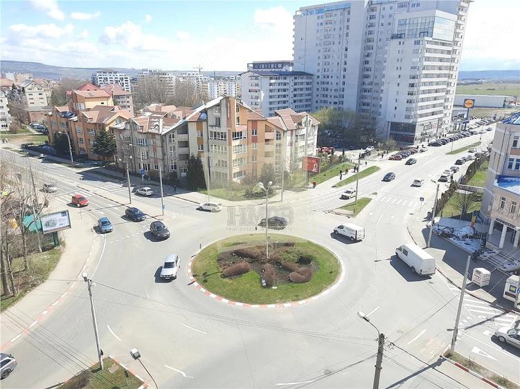 Apartament cu 2 camere decomandate si balcon pe Bulevardul Mihai Viteazu de inchiriat - 4