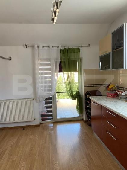 Apartament cu 4 camere decomandat, mobilat în Independenței