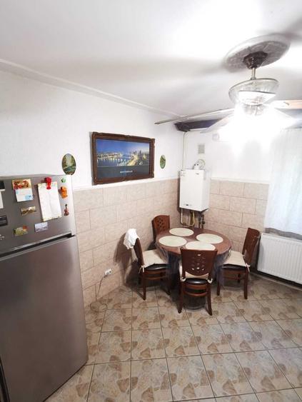 Apartament cu 2 camere decomandat în Albești