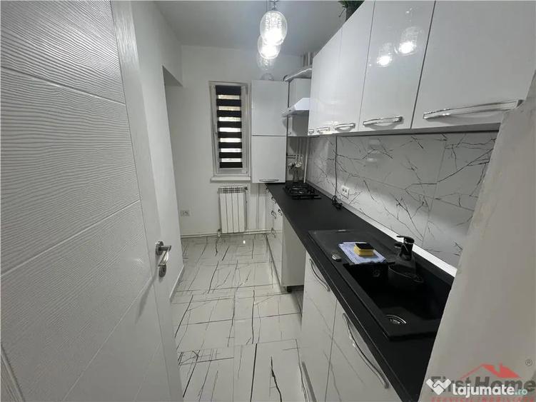 Apartament cu 2 camere decomandat în Sud
