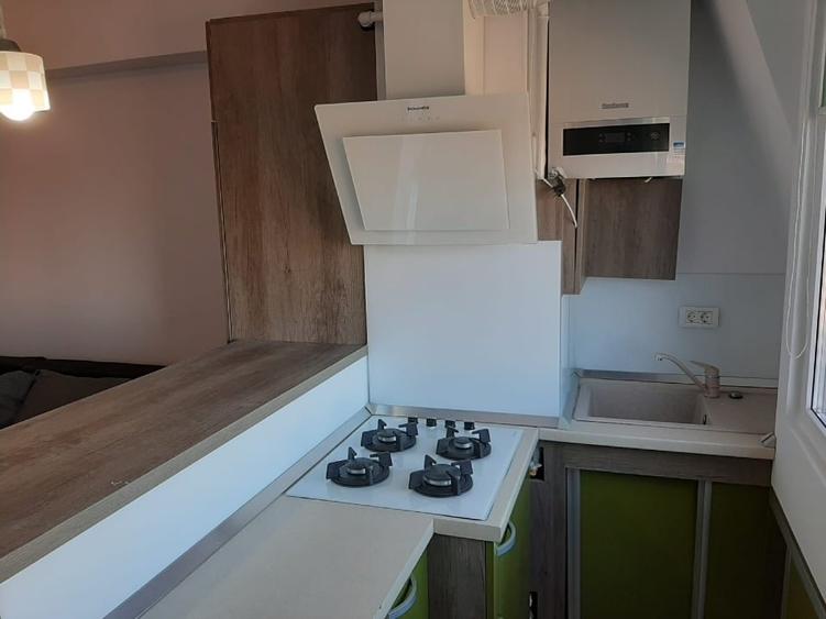 Apartament cu 2 camere decomandat, mobilat în Berceni