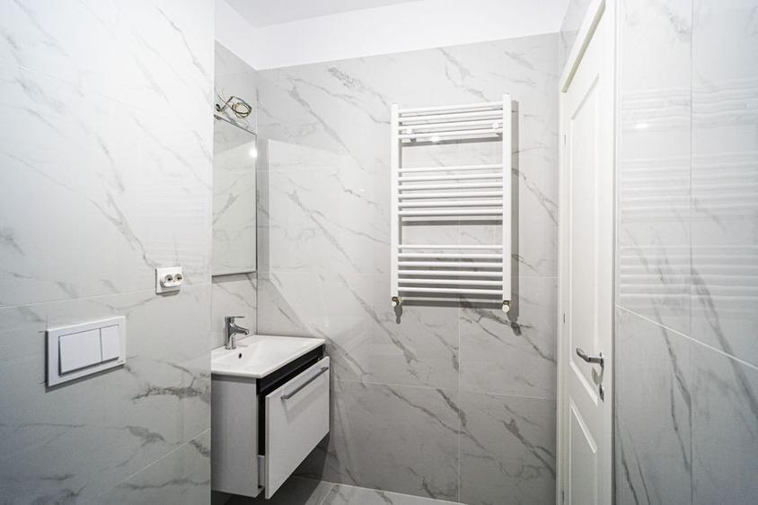 Apartament cu 3 camere decomandat în Militari