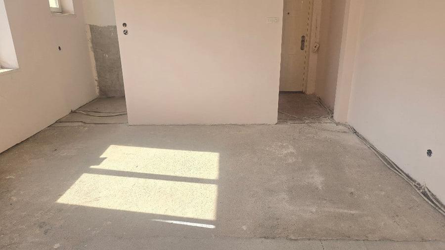 Apartament cu 2 camere nedecomandat în Dacia