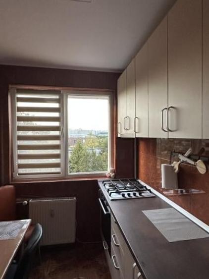 Apartament cu 3 camere decomandat, mobilat în Dristor