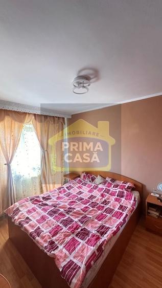 Apartament cu 3 camere decomandat, mobilat în Bogdan Vodă