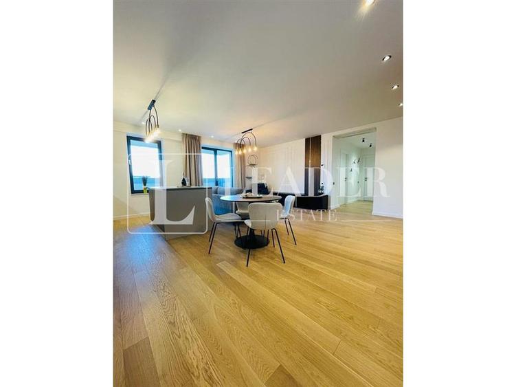 Apartament cu 3 camere decomandat, mobilat în Barbu Văcărescu