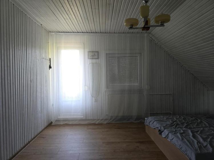 Casă individuală cu 4 camere cu Canalizare în Gruiu