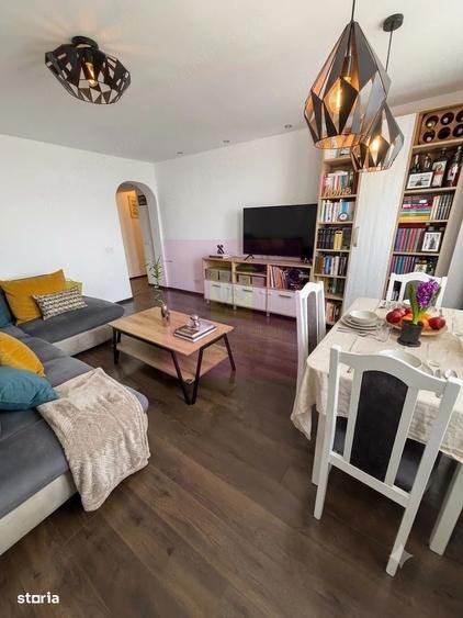 Apartament cu 3 camere în Alexandru Obregia