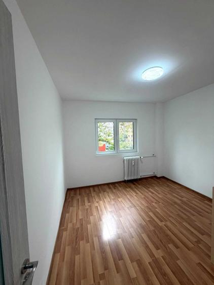 Apartament cu 3 camere decomandat în Nord-Vest