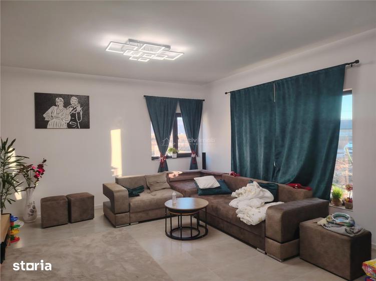 Casă cu 4 camere cu Teren 600 Mp în Boldești